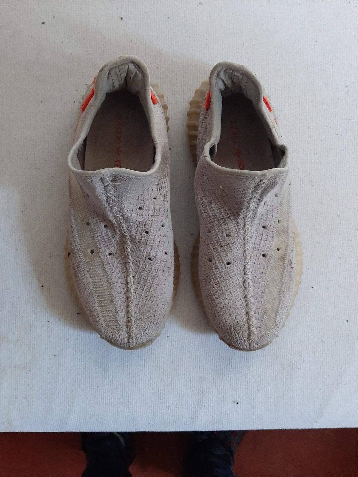 Adidas Yeezy Boost 350 V2 - Gedragen, Adidas Yeezy, Beige, Ophalen of Verzenden, Sneakers of Gympen
