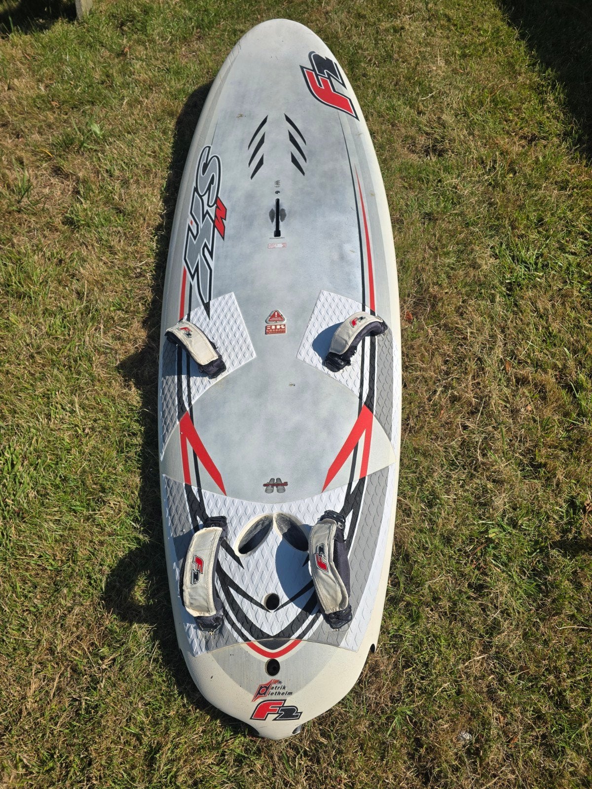 F2 Windsurfplank - Patrik Diethelm Design., Ophalen, Met voetbanden, Gebruikt, Minder dan 250 cm
