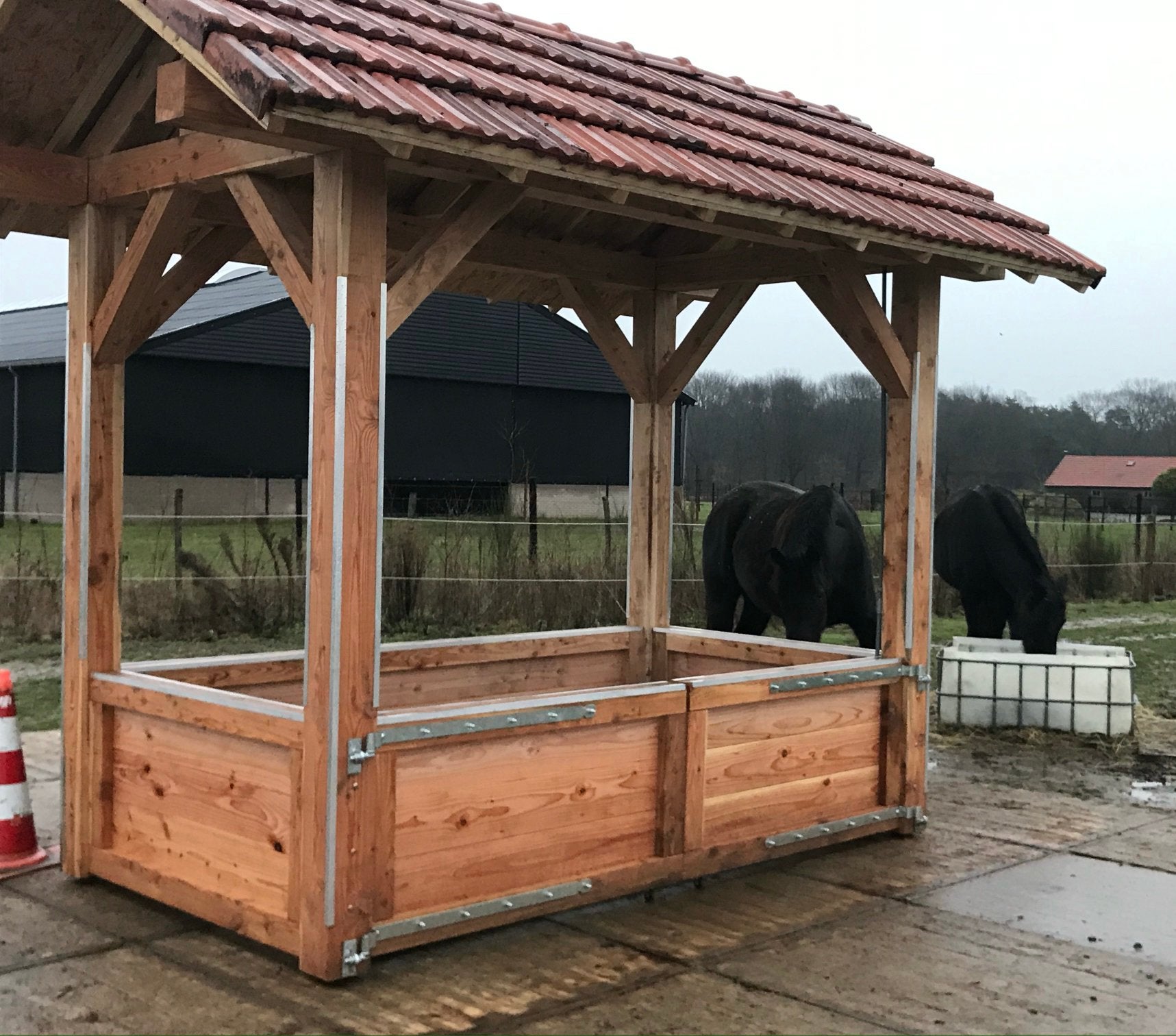 Luxe houten hooiruif inclusief plaatsing, Dieren en Toebehoren, Ophalen, Beestig Bijzonder, Nieuw, Www.beestigbijzonder.nl