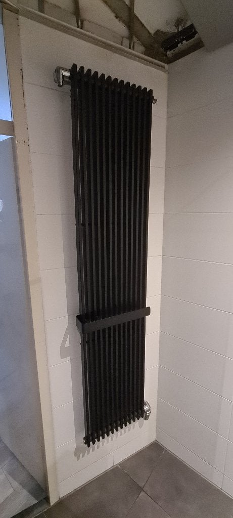 Moderne Zwarte Design Radiator - 180x40cm, Doe-het-zelf en Verbouw, Verwarming en Radiatoren, Ophalen, Gebruikt, Radiator, Minder dan 60 cm