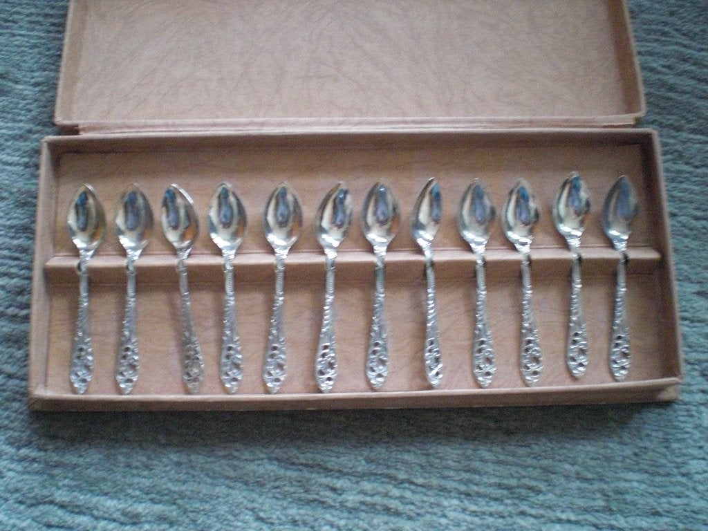 12 Verzilverde Lepeltjes In Originele Verpakking, Ophalen of Verzenden, Zilver