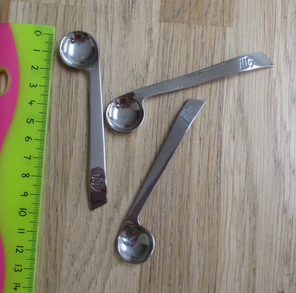 3 leuke Illy espresso lepeltjes goede staat 2,00 per stuk, Ophalen of Verzenden, Zo goed als nieuw, Rvs of Chroom