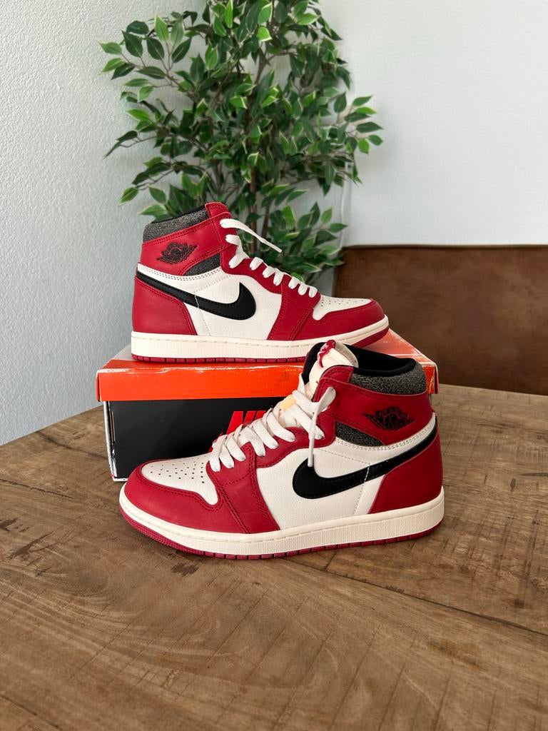 Jordan 1 High Lost and Found - Maat 40,5 - Nieuw, Ophalen, Nieuw, Overige kleuren, Sneakers of Gympen