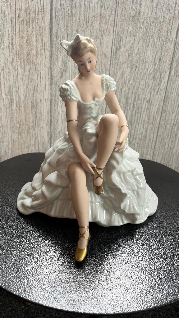 Wallendorfer porselein beeldje ballerina, Antiek en Kunst, Ophalen