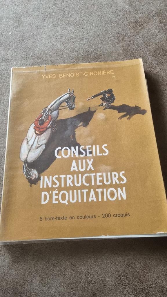 Conseils aux Instructeurs d'Équitation - Yves Benoist, Ophalen of Verzenden, Zo goed als nieuw, Yves Benoist-Gironière, Overige sporten