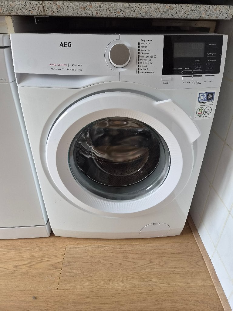 AEG lavamat wasmachine 8 kg 6000 series, Ophalen, 1200 tot 1600 toeren, 8 tot 10 kg, Zo goed als nieuw