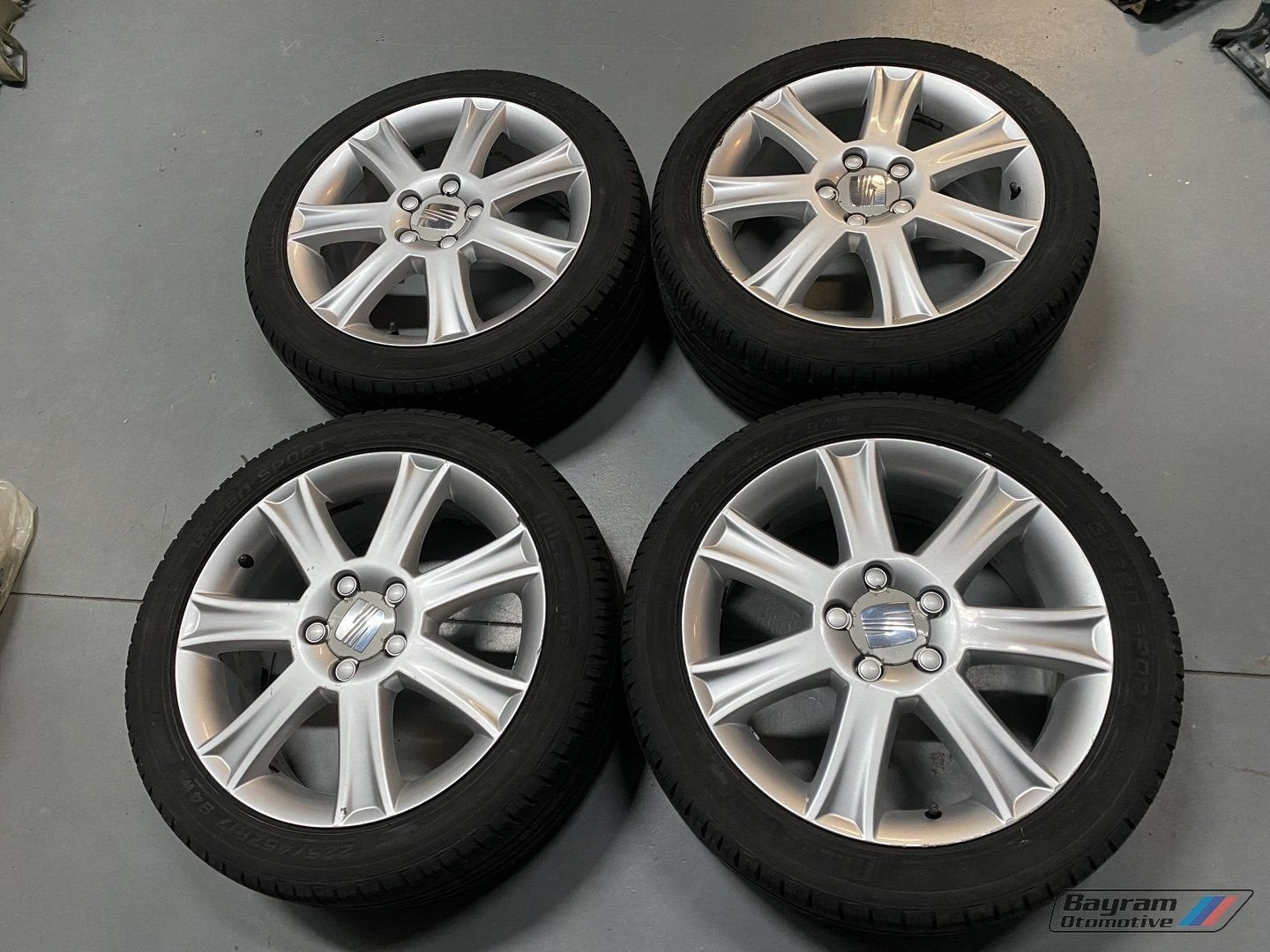 Seat Altea lm velgen 17 inch Leon 5x112 met banden VW golf, Gebruikt, -, -, Banden en Velgen