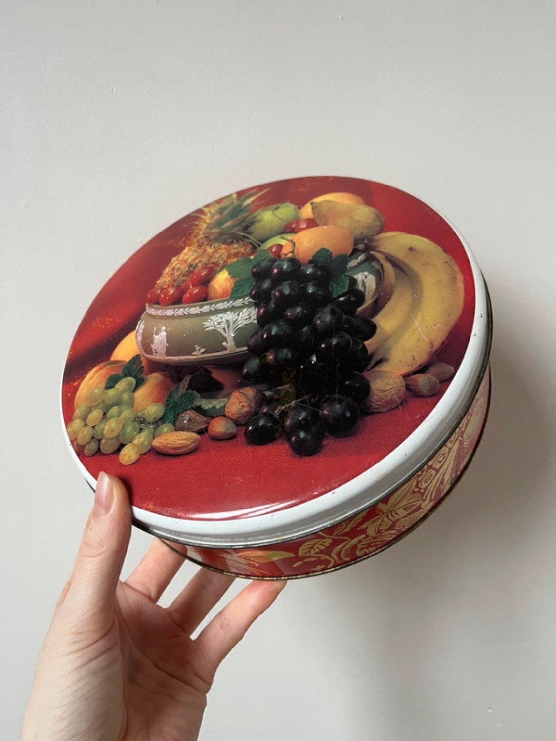 Prachtig vintage blik met fruit print, 21x6,5cm. Retro 90s, Verzamelen, Verzenden, Gebruikt, Overige, Overige merken