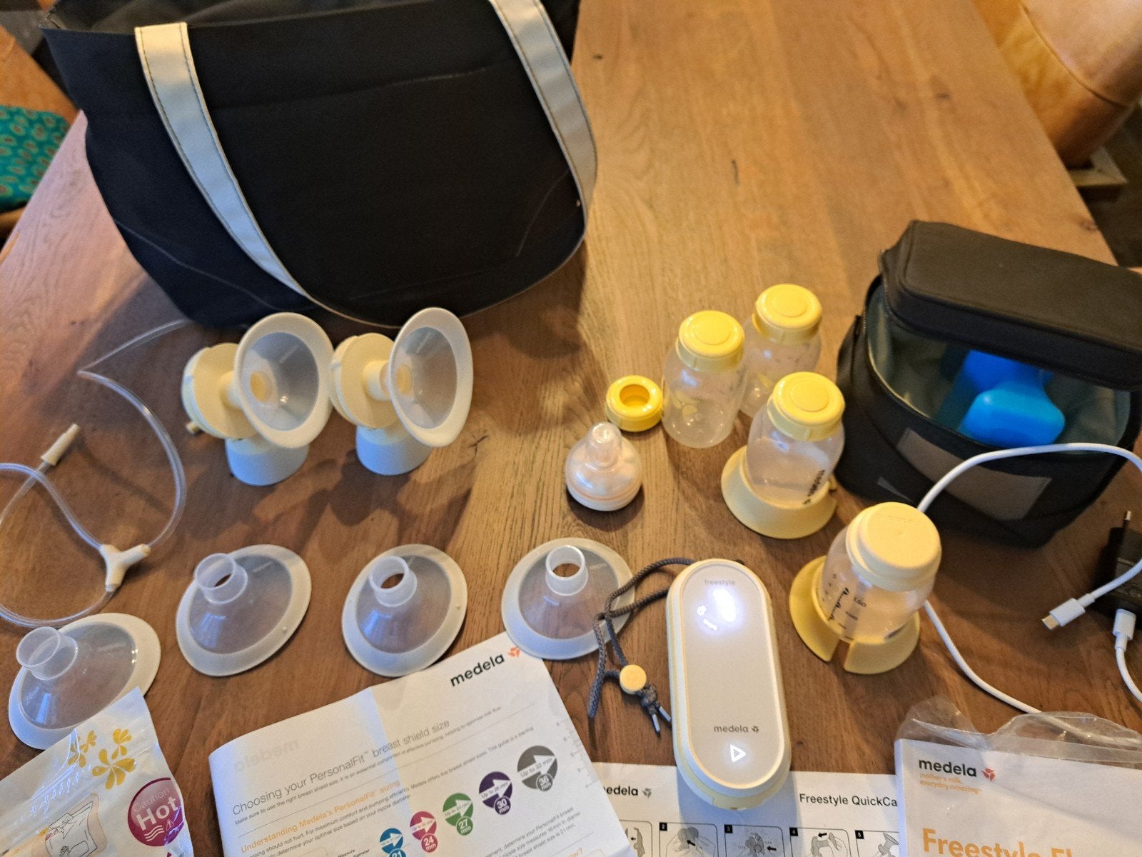 Medela Freestyle Flex Dubbele Elektrische Borstkolf Set, Ophalen of Verzenden, Zo goed als nieuw