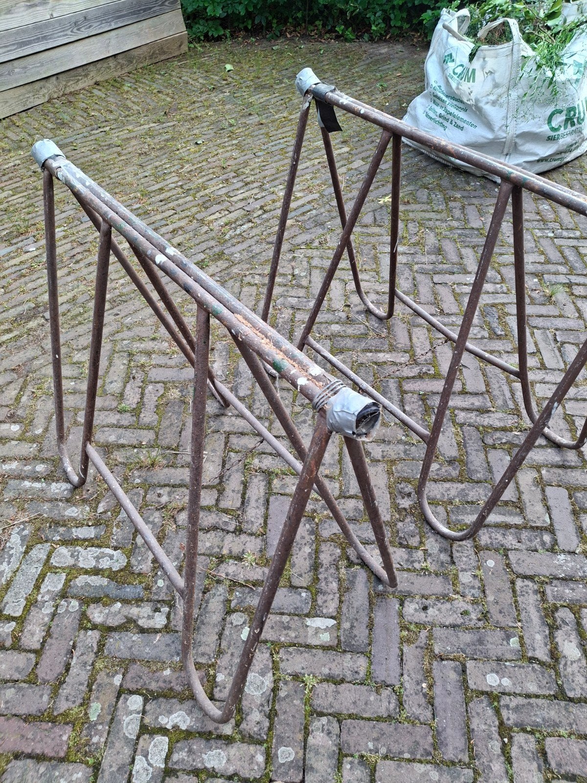 2st Schragen 1m breed, 85cm hoog, metaal, Ophalen, Gebruikt, 70 tot 120 cm, Inklapbaar
