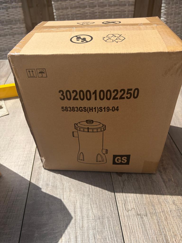 Nieuwe 12 Volt Filter Pomp voor Zwembad - Ongeopend, Ophalen, Nieuw, Zwembadpomp