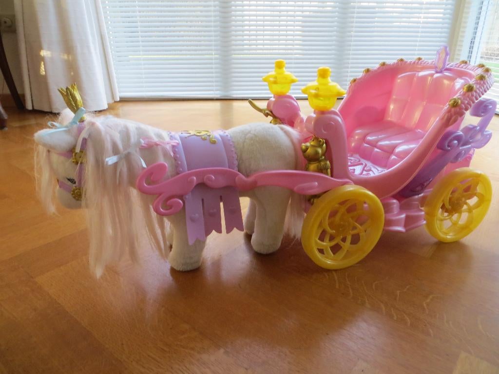 Baby Born Paard met Koets met licht en geluid en trekkoord, Ophalen of Verzenden, Gebruikt, Babypop
