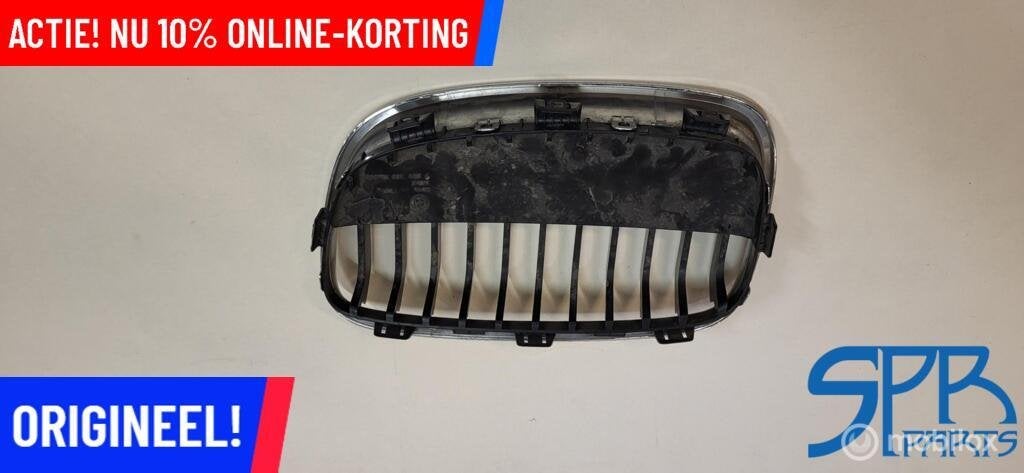 Grille BMW 1 SERIE F20 F21 GRILL NIER RECHTS 51137324390 ORG, Auto-onderdelen, Nieuw, Ophalen of Verzenden, BMW, BMW