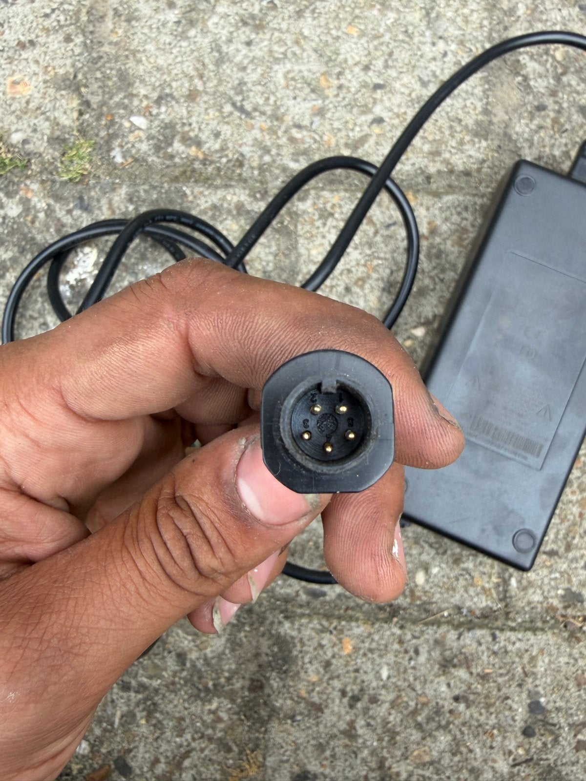 GoSolid Li-ion Batterijlader 42V 2A (5-pins) E-bike, Ophalen of Verzenden, Gebruikt