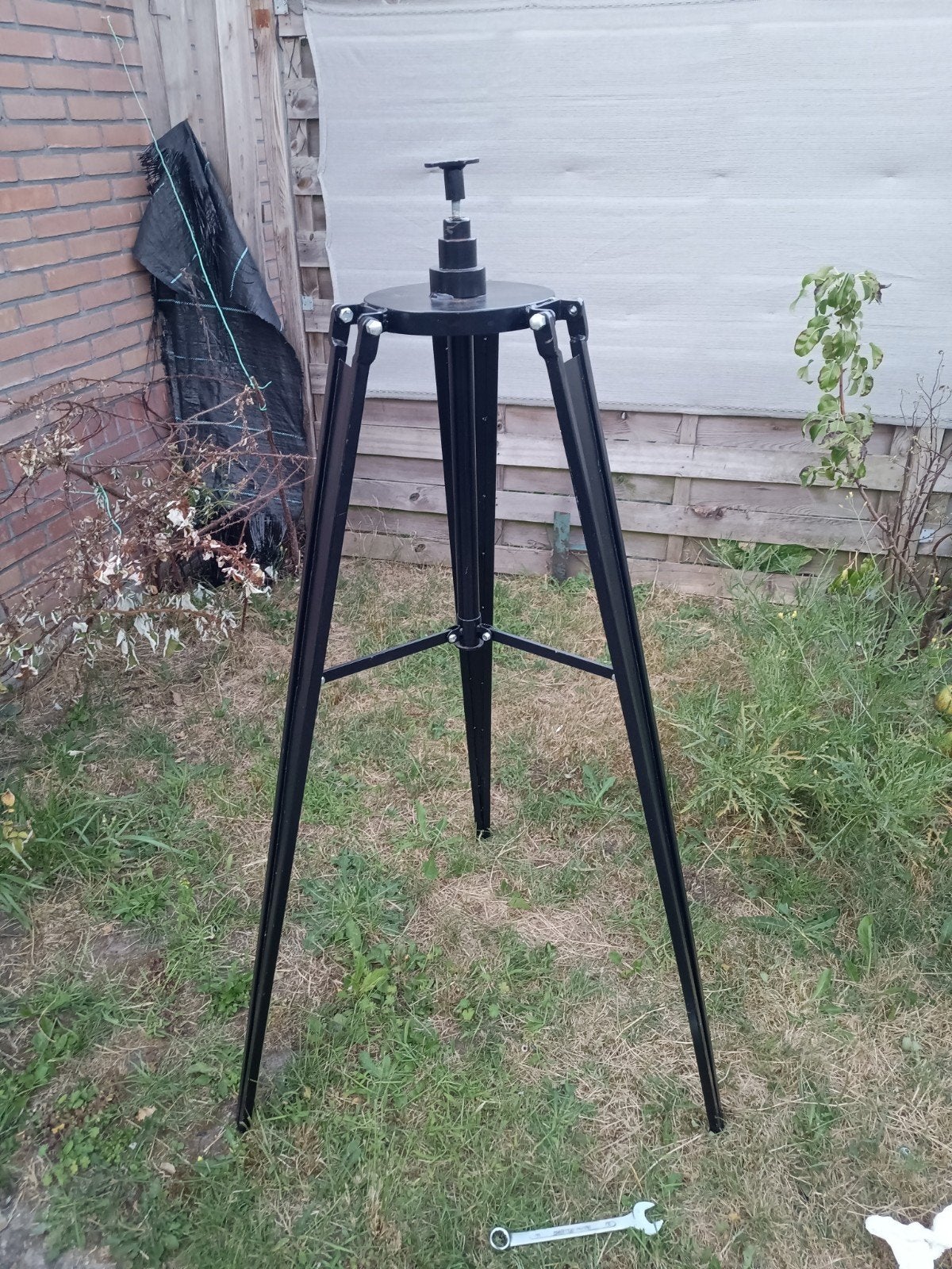 Stevig zwart driepoot statief, Ophalen, Driepoot, 150 tot 175 cm, Inklapbaar
