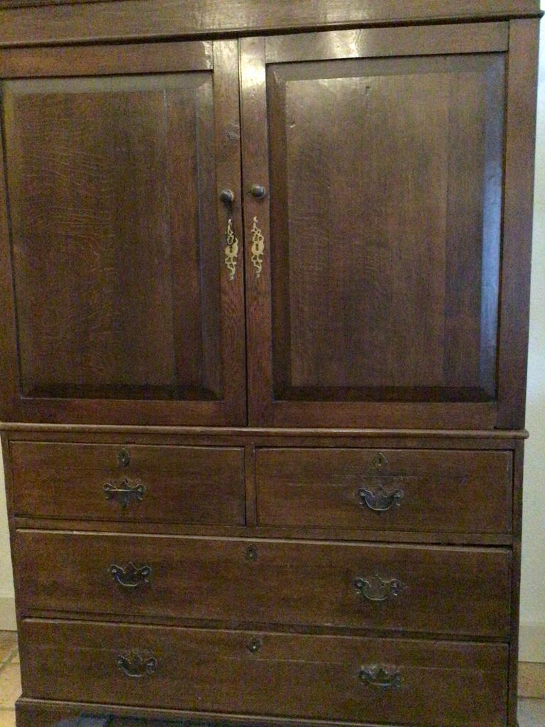 Antiek eiken kabinet - 1.80m hoog, 1.40m breed, Antiek en Kunst, Ophalen