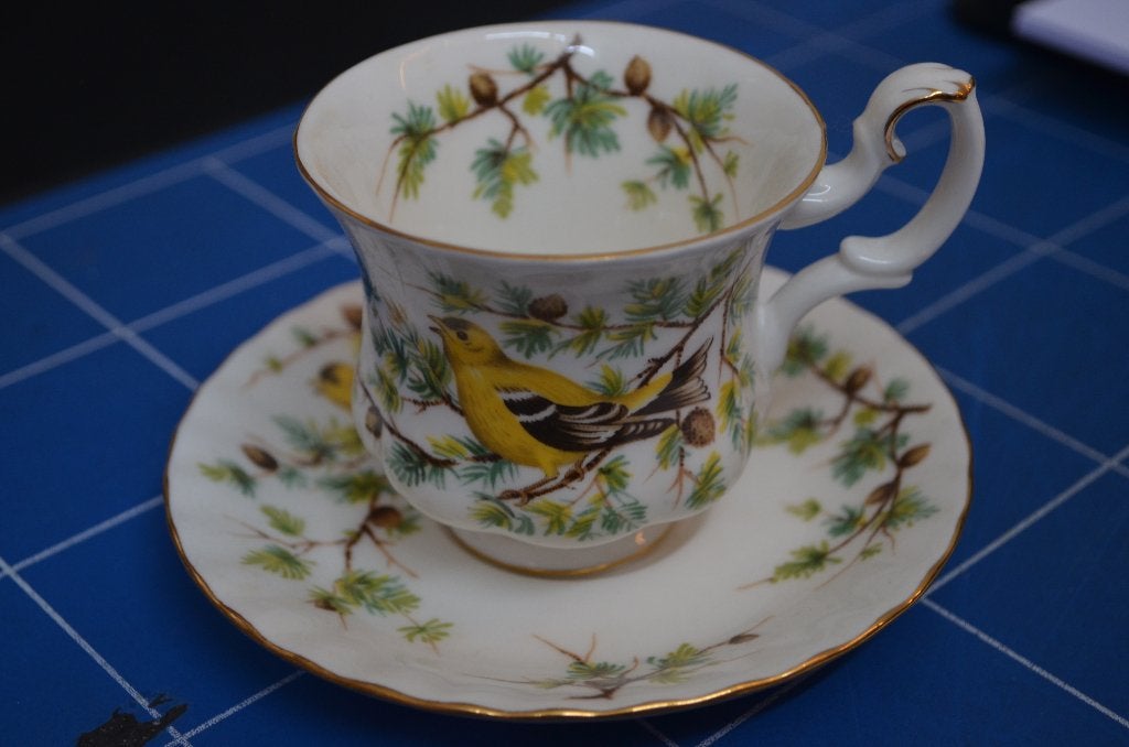 Royal Albert Bone China Woodland Series kop en schotel, Verzamelen, Ophalen, Zo goed als nieuw, Porselein, Kop en/of schotel