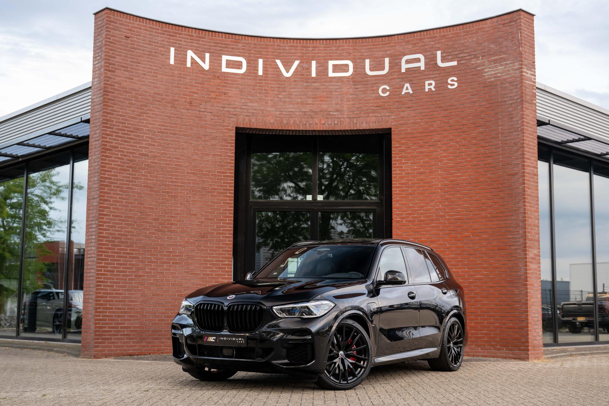BMW X5 xDrive45e M-Sport 4-Wielsturing Carbon CoPilot VOL, Auto's, Automaat, Dealer onderhouden, Gebruikt, 394 pk