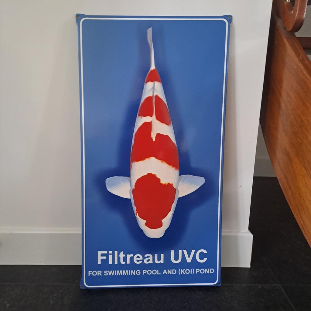 Emaille reclamebord met afbeelding koikarper 77x40cm, Verzamelen, Merken en Reclamevoorwerpen, Ophalen of Verzenden, Zo goed als nieuw