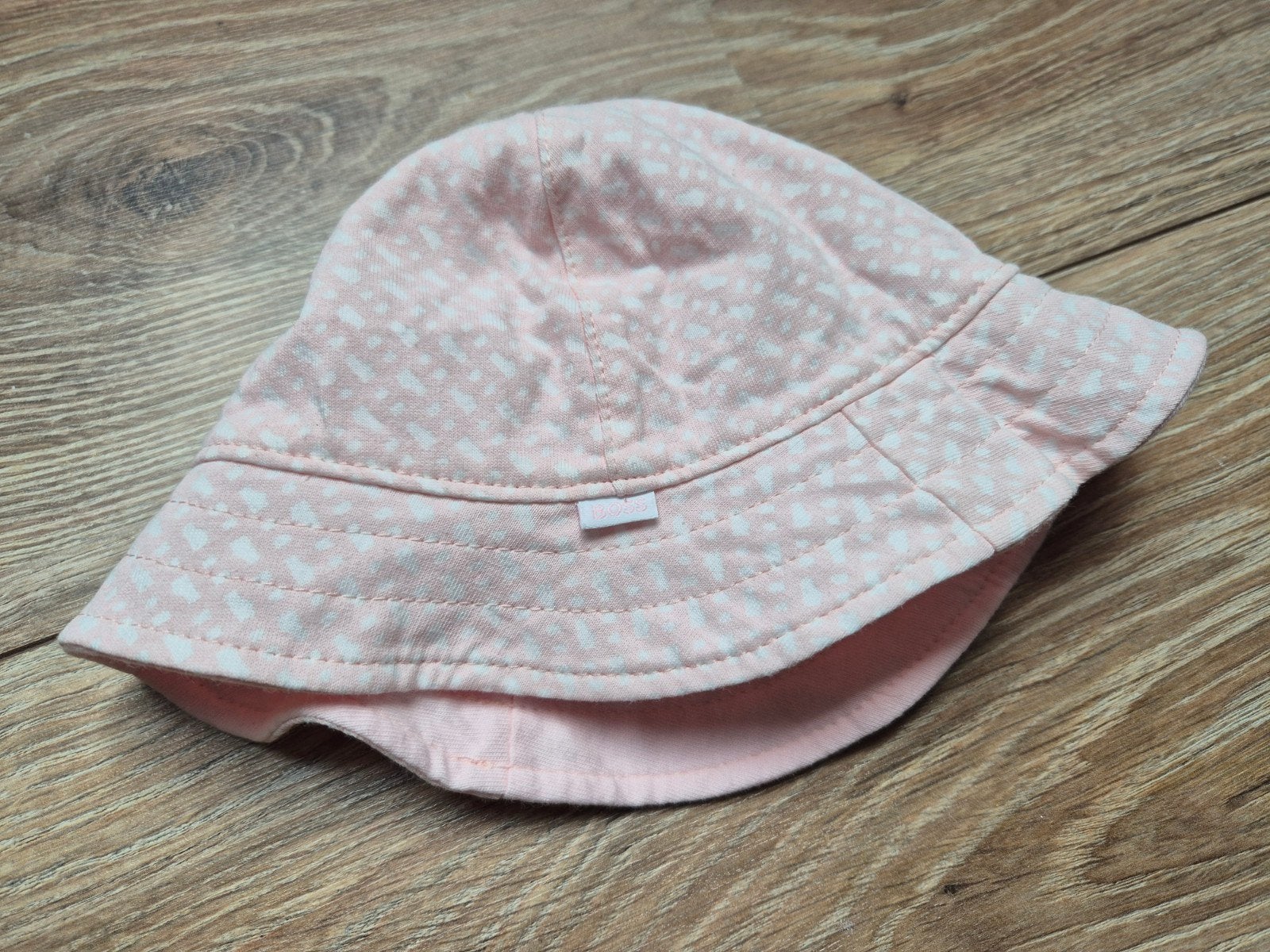 Nieuw Hugo Boss hoedje maatje 40, Meisje, Hoed, Nieuw, Ophalen of Verzenden