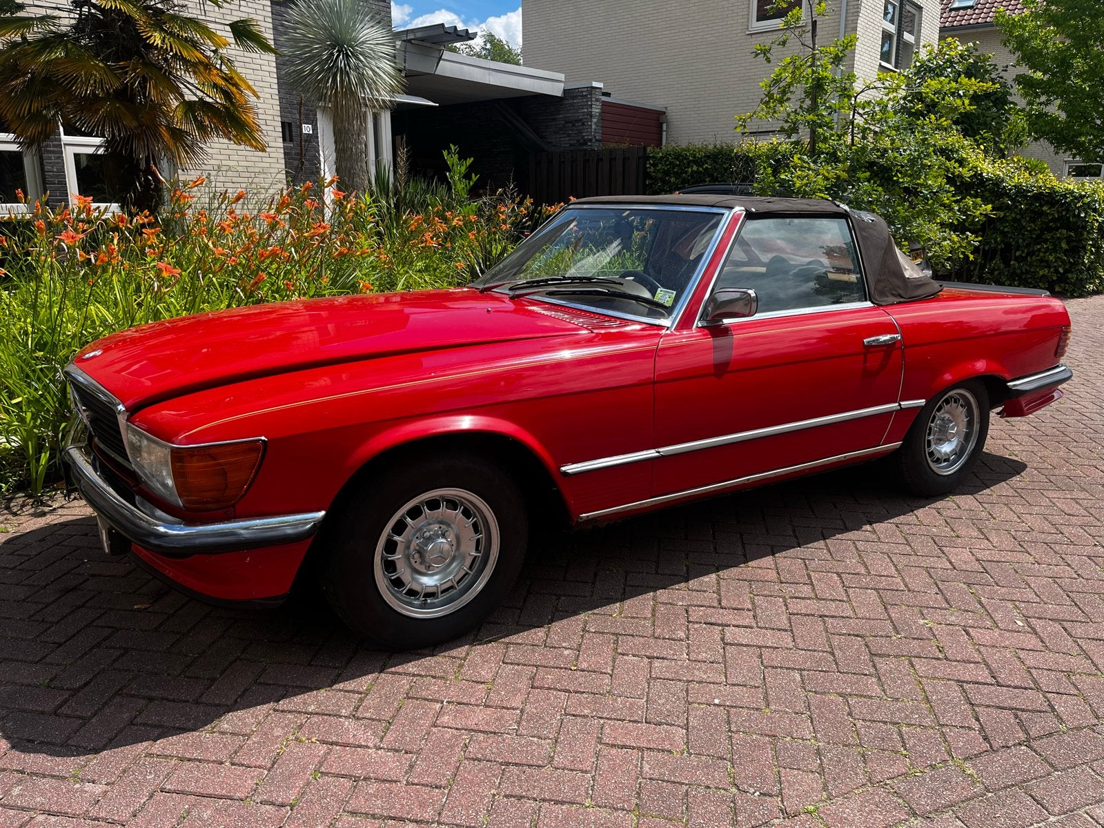 Mercedes-Benz SL 350 SL 1974 Rood, 8 cilinders, Cabriolet, Handgeschakeld, Geïmporteerd