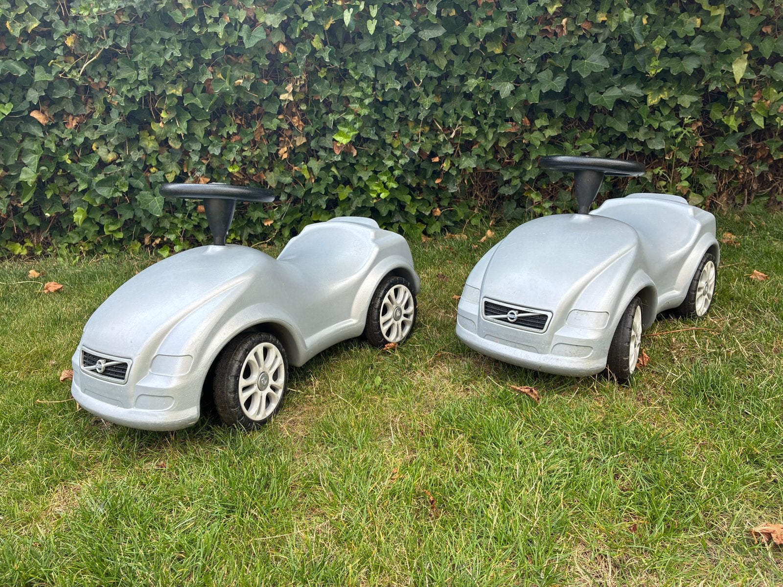 2x Volvo C30 loopauto - Grijs, Ophalen, Gebruikt