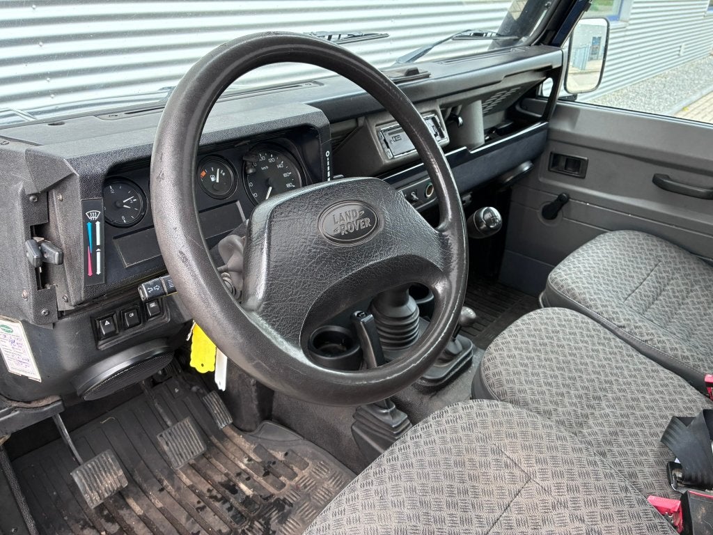 Land Rover Defender 90 Td5 County Hard Top/ Youngtimer, foto 7