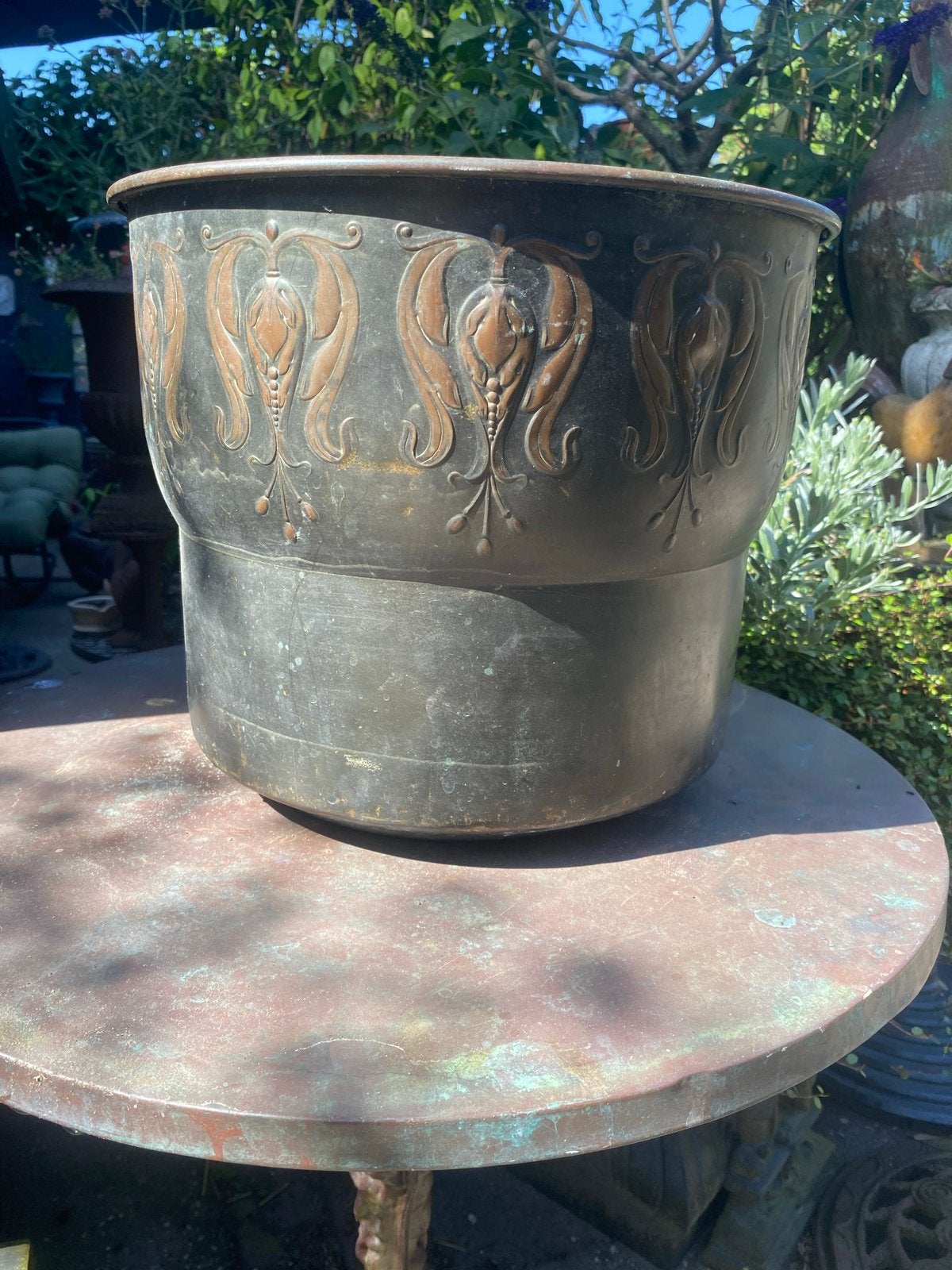 Antieke koperen Jugendstil Cachepot, van Daalderop bloempot, Ophalen