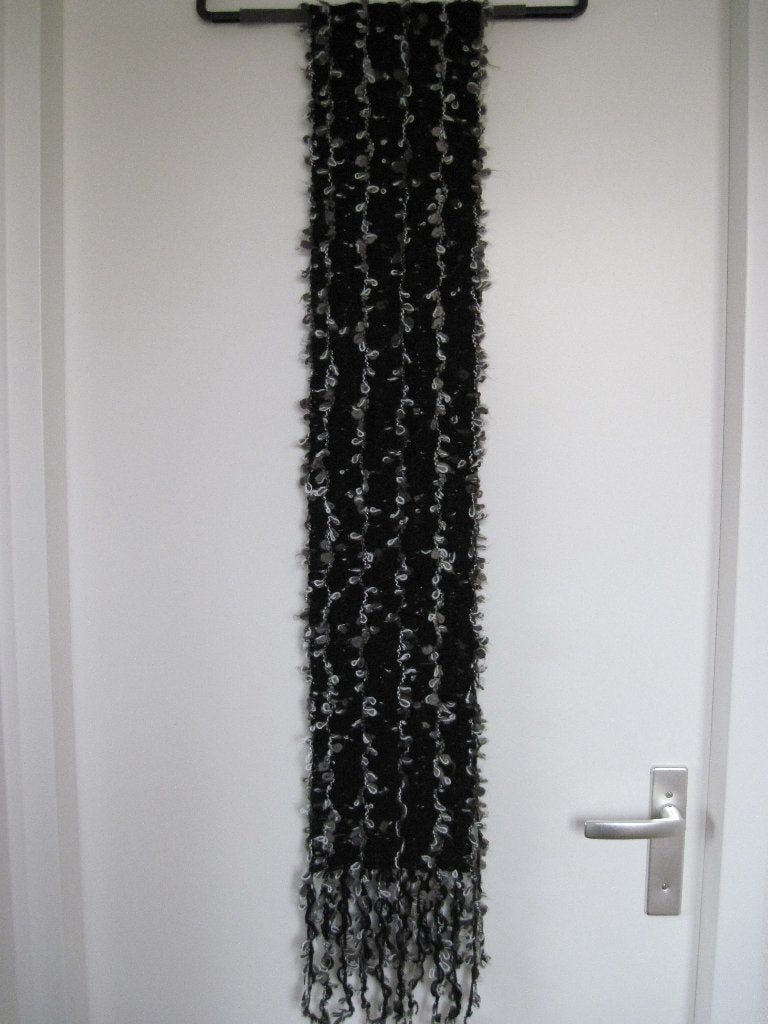 Sjaal met franje, Ophalen of Verzenden, Zo goed als nieuw, Maat 46/48 (XL) of groter, Sjaal