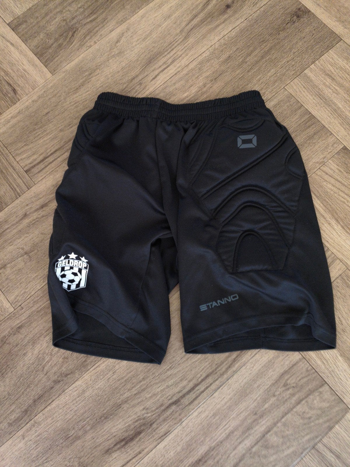 Vv geldrop keepersbroekje maat M met bescherming, Ophalen, Shirt