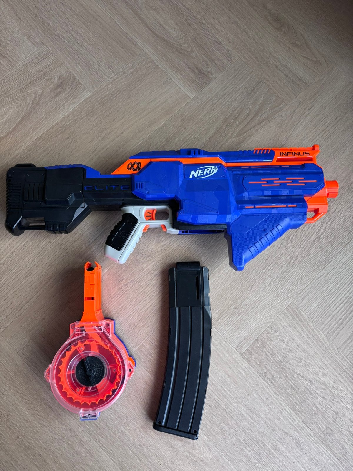 Nerf gun automatisch, Ophalen of Verzenden, Zo goed als nieuw