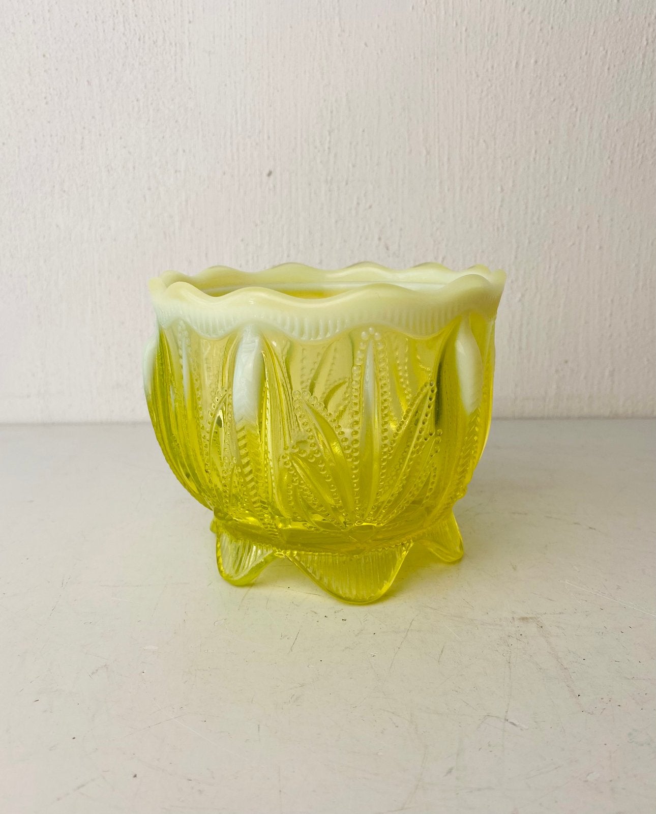 Uranium glas Fenton schaaltje / cactus-potje , jaren 20, Ophalen of Verzenden