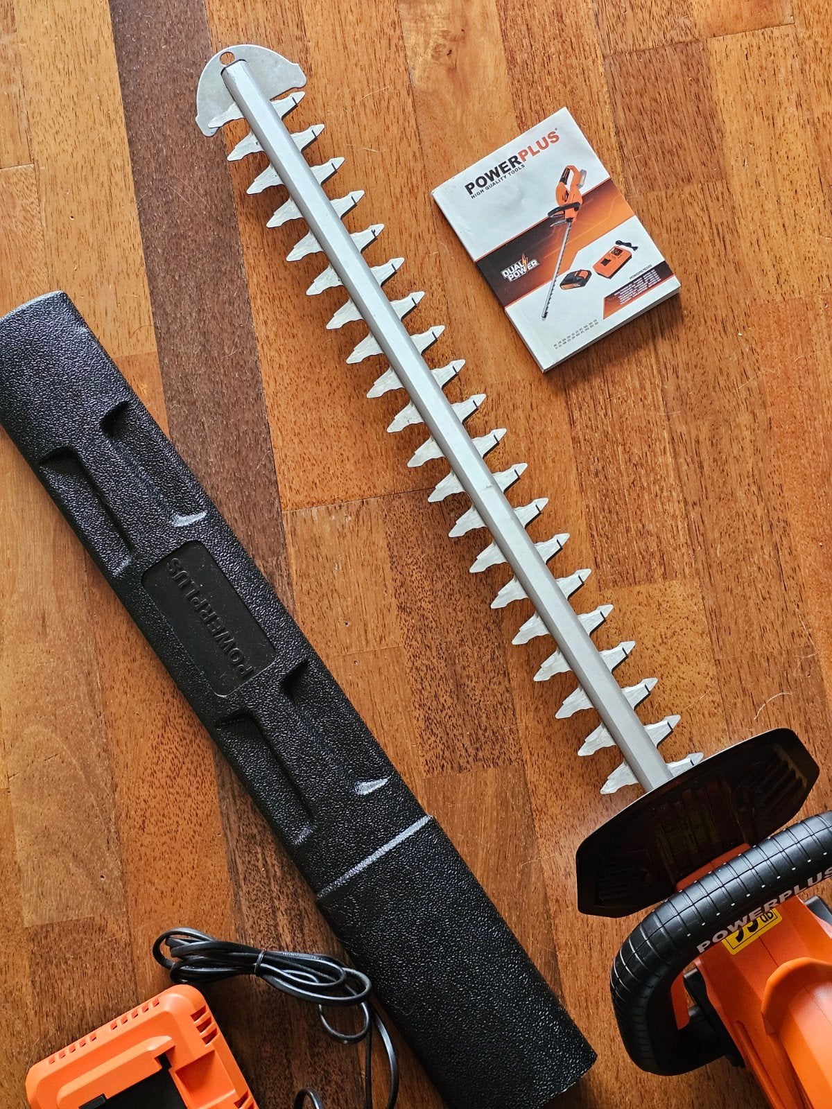 Powerplus Heggenschaar 20V 580mm zwaardlengte  met Accu en L, Ophalen of Verzenden, Zo goed als nieuw, Accu, Powerplus