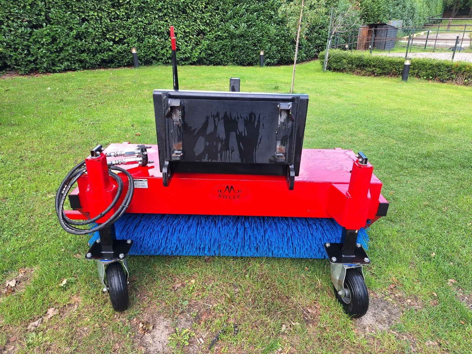 M. Sweep HSTV600 veegmachine - Zo goed als nieuw voor Avant-, Ophalen