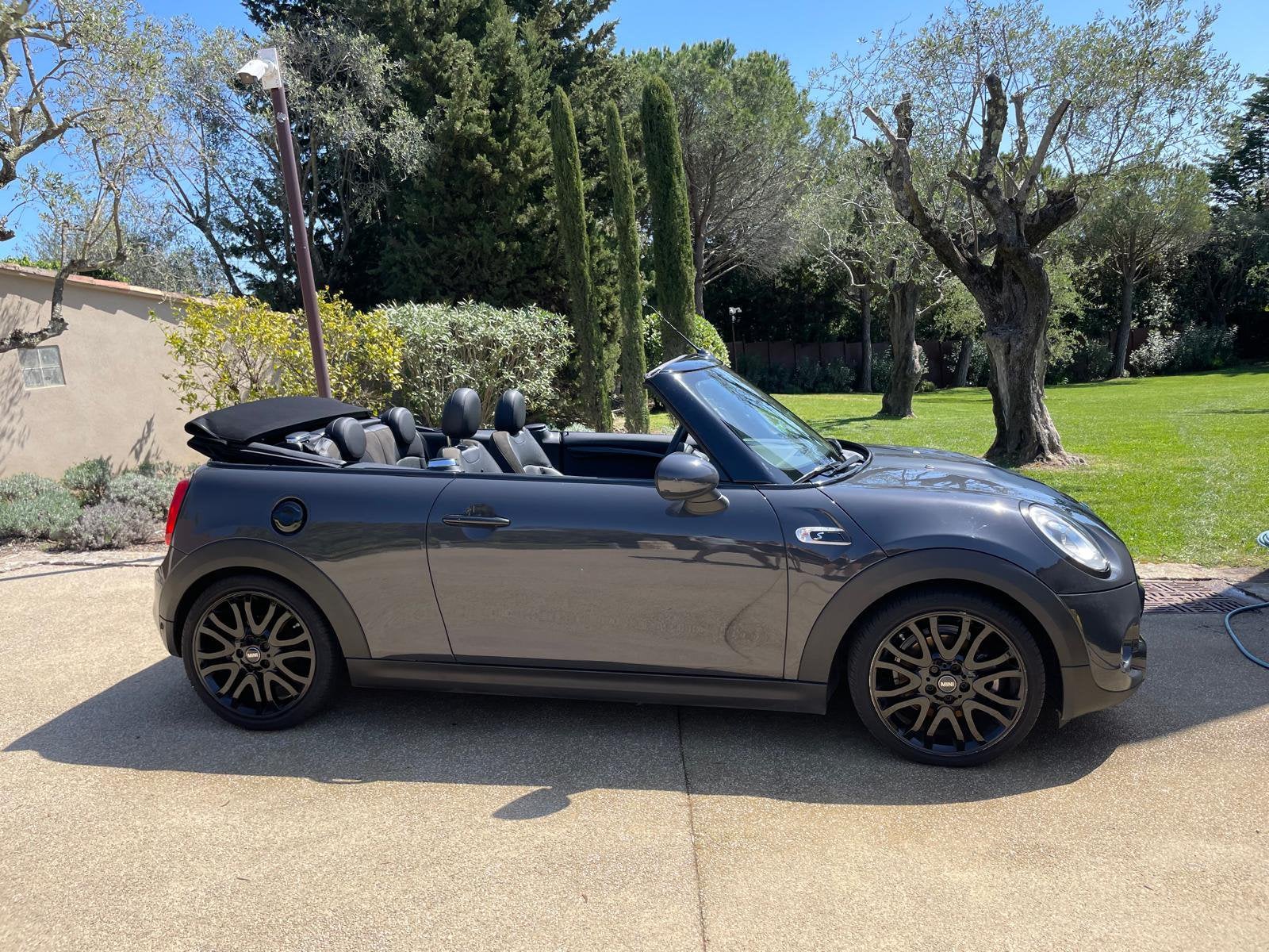 Mini cooper S cabrio 260pk keyless union jack achterlichten, Auto's, 1998 cc, 4 cilinders, Cabriolet, 4 stoelen