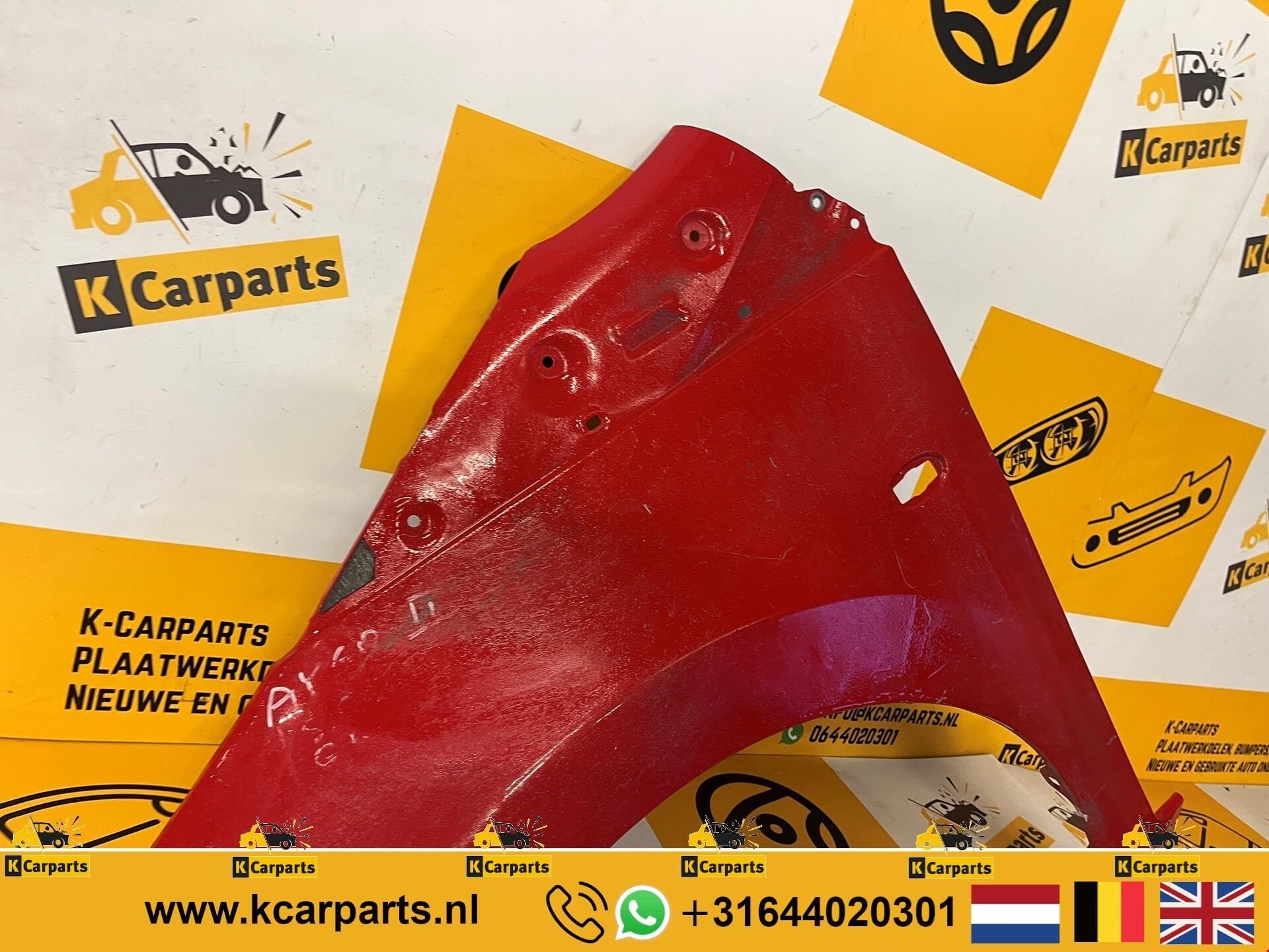 Spatbord Toyota Aygo 2014-202 Links voor Origineel Zijscherm, Info@fabrikant.eu, Fabrikantstraat 1
1000 AA  Amsterdam, NL, Voor