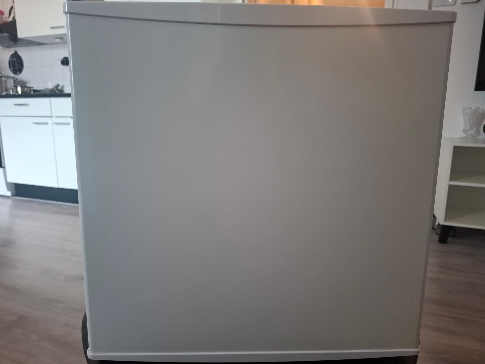 Mini koelkast, Witgoed en Apparatuur, Vriezers en Diepvrieskisten, Ophalen, Zo goed als nieuw, Minder dan 60 cm, Minder dan 85 cm