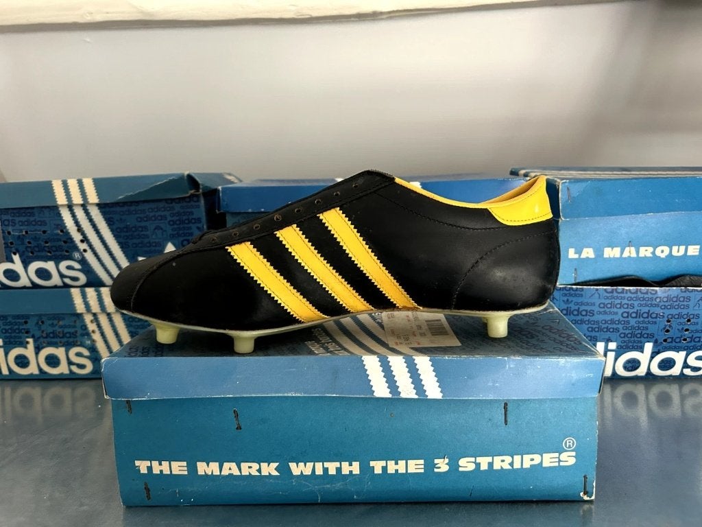 brand new 1985 adidas celtic football boots deadstoc maat 47, Gebruikt, Maat XS of kleiner, Schoenen, Ophalen of Verzenden