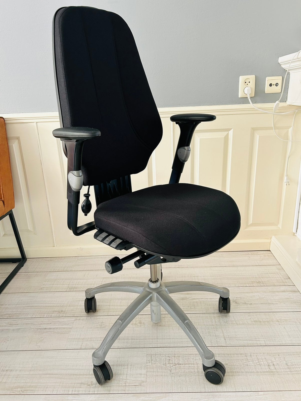 Ergonomische RH LOGIC 400 Bureaustoel NIEUWPRIJS €2000,= !!!, Gaming bureaustoel, Zwart, Ophalen of Verzenden, Zo goed als nieuw