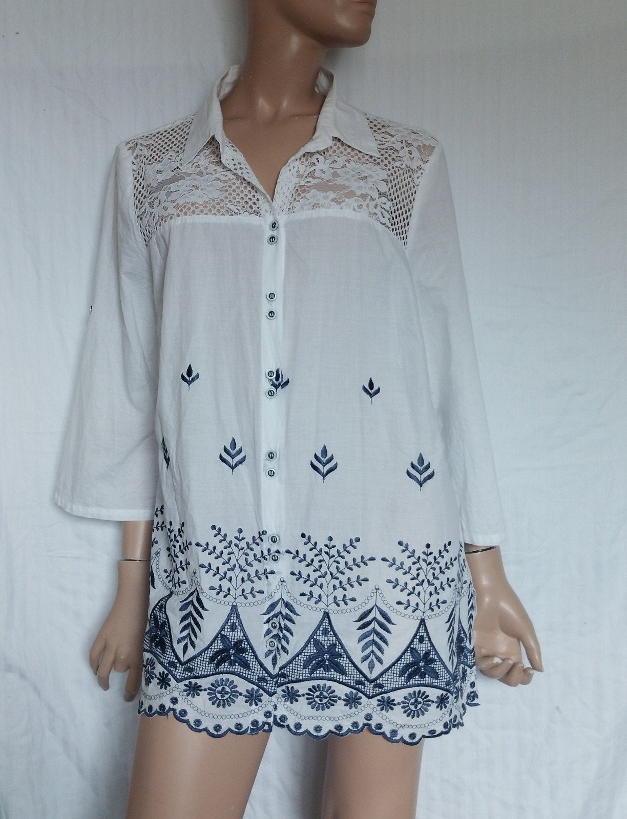 MONA Blouse , Maat 42 - 44, Kleding | Dames, Blouses en Tunieken, Ophalen of Verzenden, Zo goed als nieuw, Maat 42/44 (L), Wit