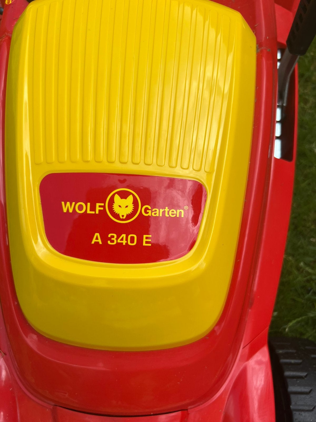 Te koop wegens te klein gazon, Ophalen, Gebruikt, Elektrische grasmaaier