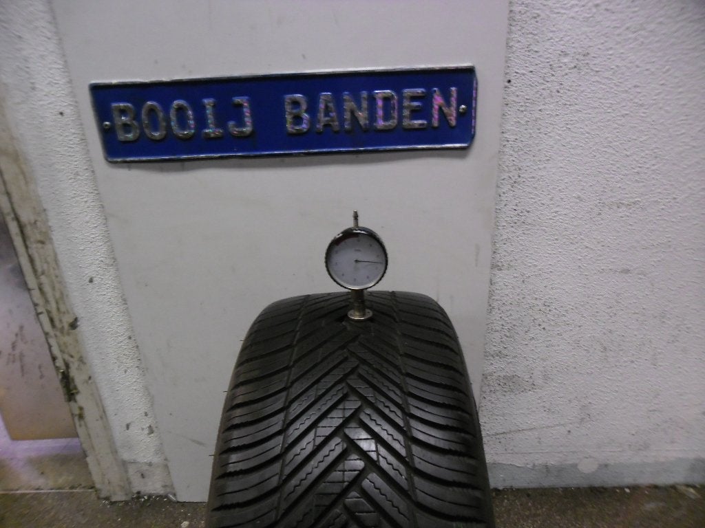 235 35 19 demo all season banden hankook kinergy 4s  7,4mm, Auto-onderdelen, Banden en Velgen, 19 inch, Banden en Velgen, Ophalen of Verzenden