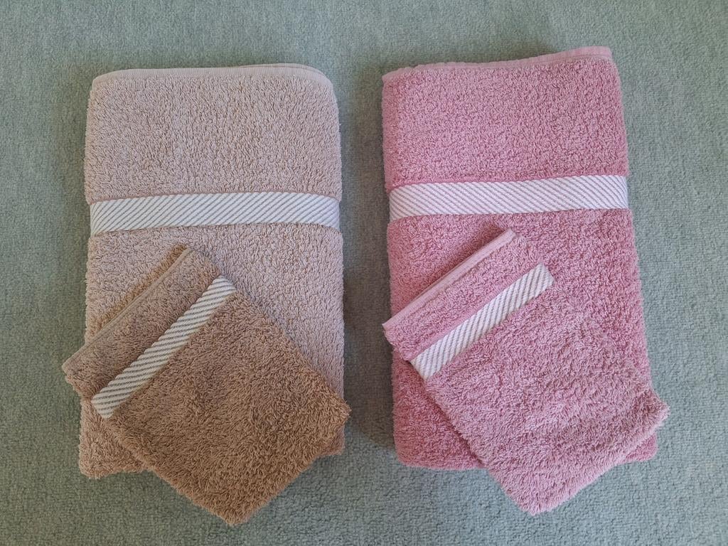 Douche set  Handdoek + washandje, Ophalen of Verzenden, Nieuw, Handdoek