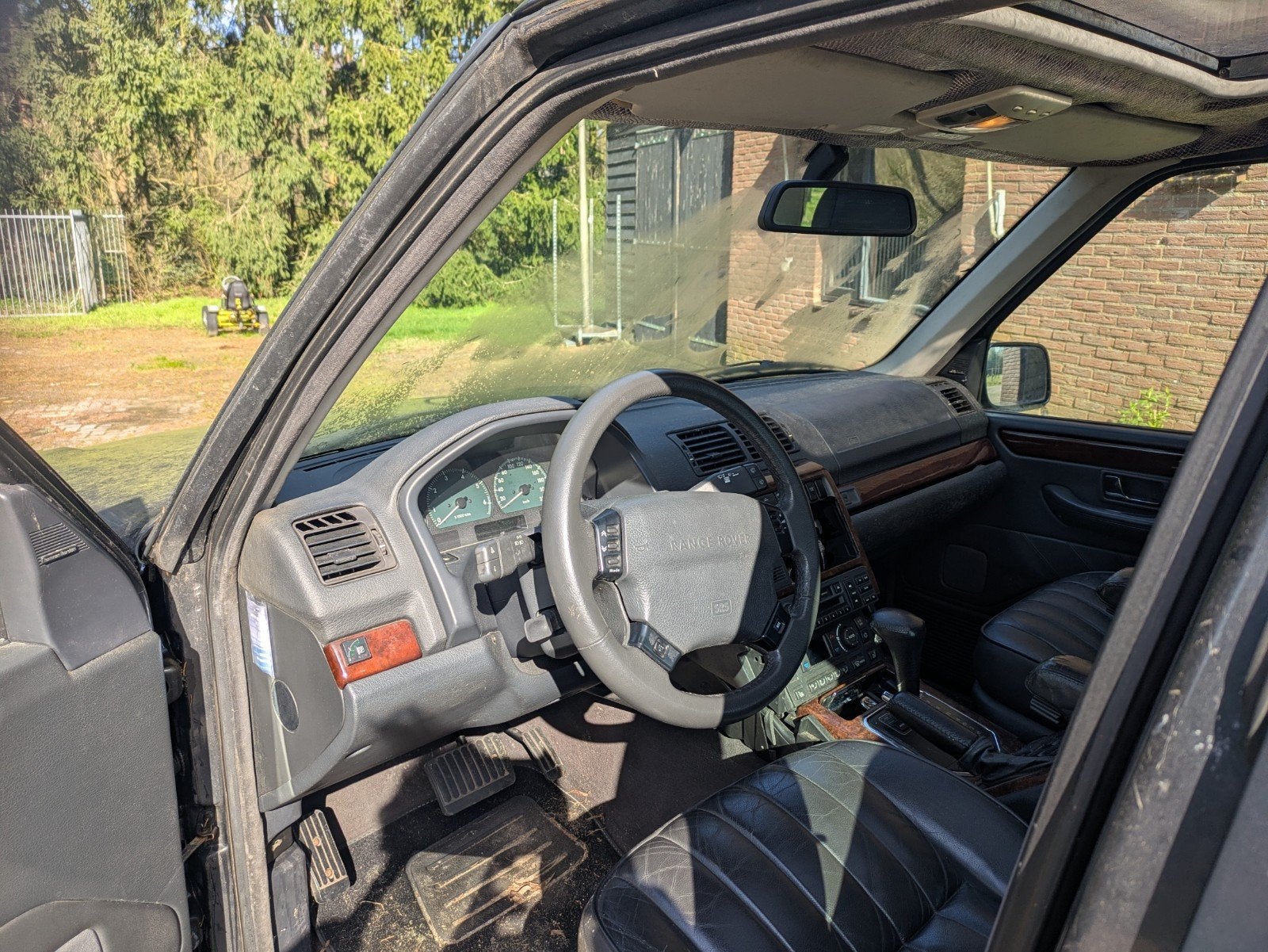 Land Rover Range Rover 4.0 V8 AUT 4WD 1995 Grijs, Auto's, Automaat, 8 cilinders, 2084 kg, Origineel Nederlands