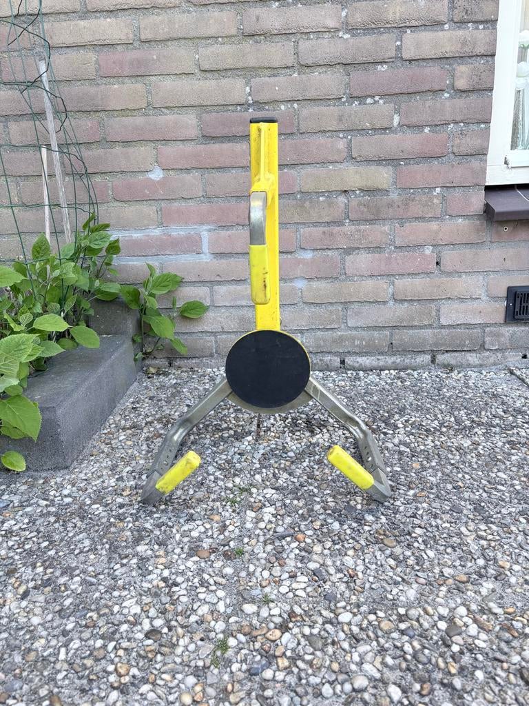 Bulldog wielklem / parkeerklem, Caravans en Kamperen, Ophalen, Zo goed als nieuw