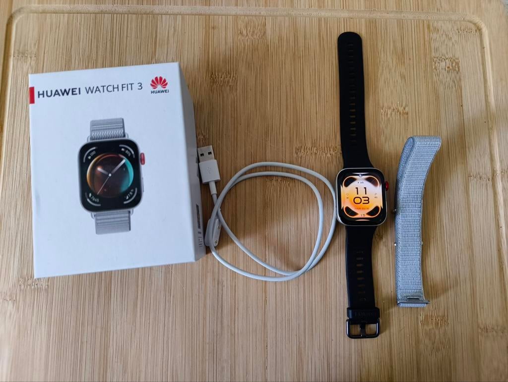 Huawei Watch Fit 3, Sieraden, Tassen en Uiterlijk, Smartwatches, Hoogte, Zwart, Ophalen of Verzenden, Zo goed als nieuw