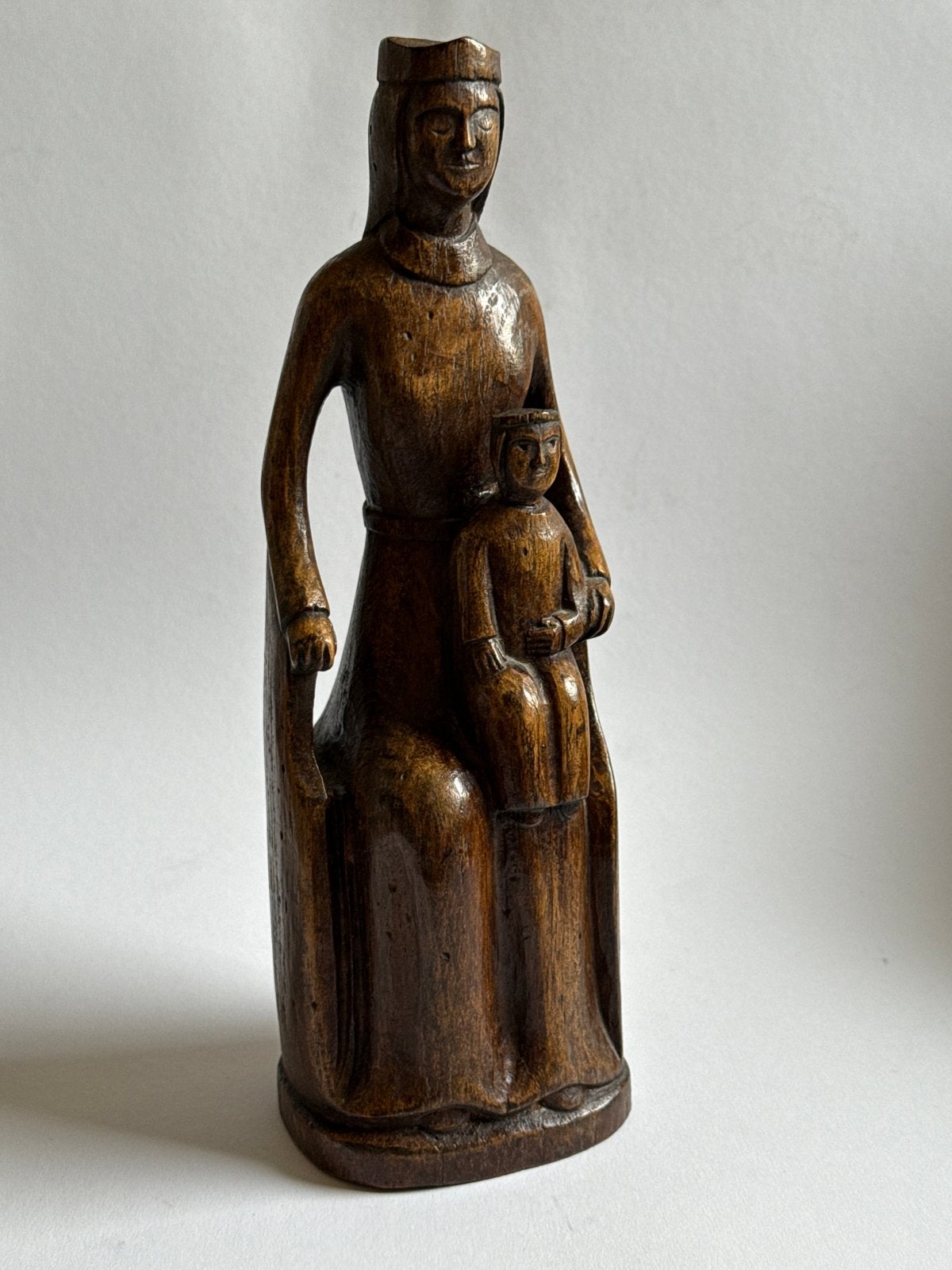 Houten beeld Maria met kind, handgesneden, Antiek en Kunst, Kunst | Beelden en Houtsnijwerken, Ophalen of Verzenden, Handgemaakt