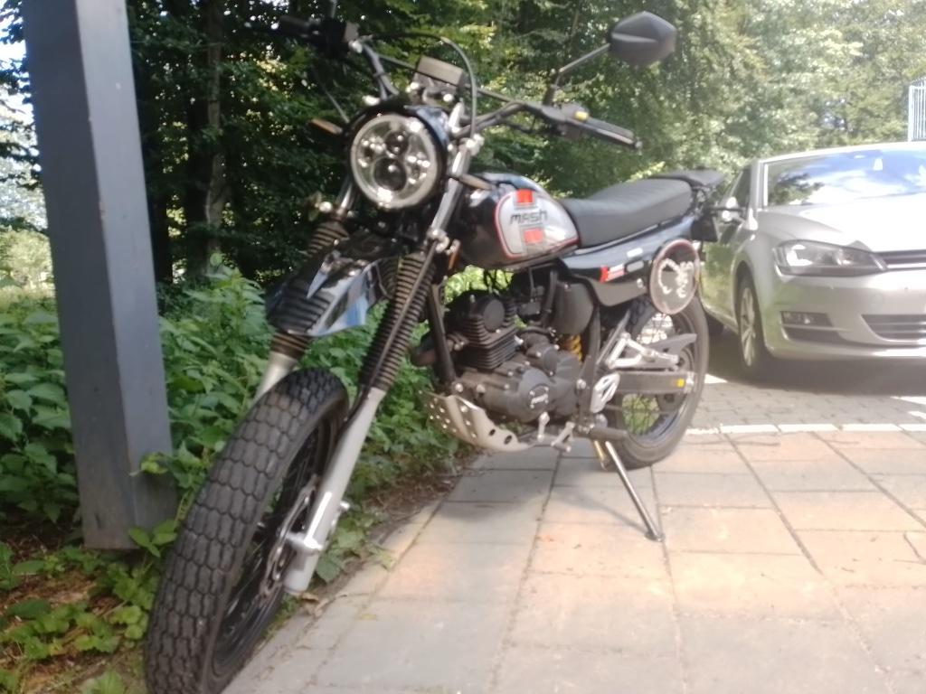 Mash x-ride fifty, Fietsen en Brommers, Ophalen, Maximaal 45 km/u, 49 cc, Zo goed als nieuw