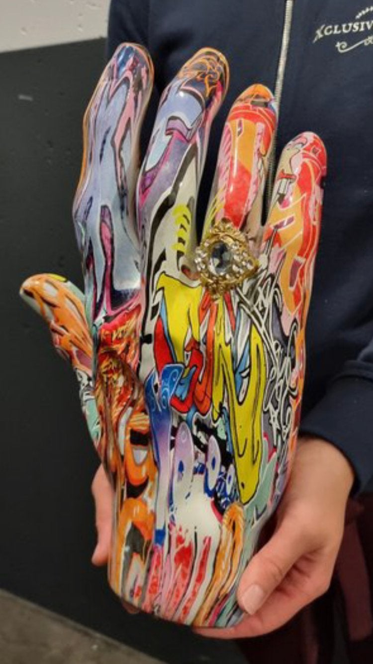 "XL Kunsthand met Diamanten Ring - Polyhars", Meerkleurig, Object, Ophalen of Verzenden, Handgemaakt