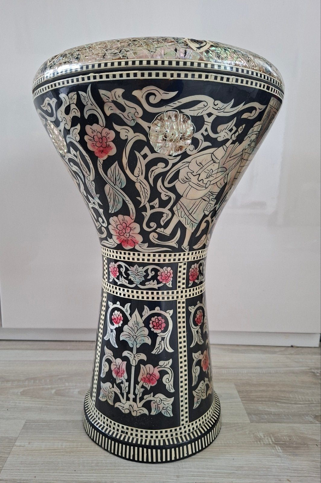 Prachtige Darbuka met parelmoerinleg!, Muziek en Instrumenten, Ophalen, Zo goed als nieuw, Overige merken